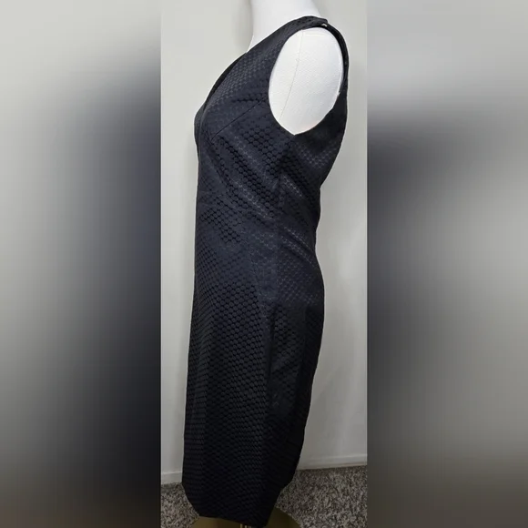 Ted BakerV-Neck Knee-Length - Picture 7 of 9